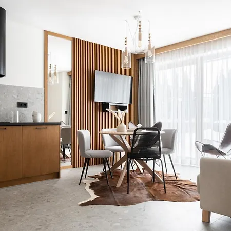 Luna Z Dwiema Sypialniami Apartzakop Apartamento
